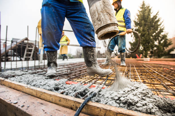 Best Best Concrete Contractor  in Greenacres, CA